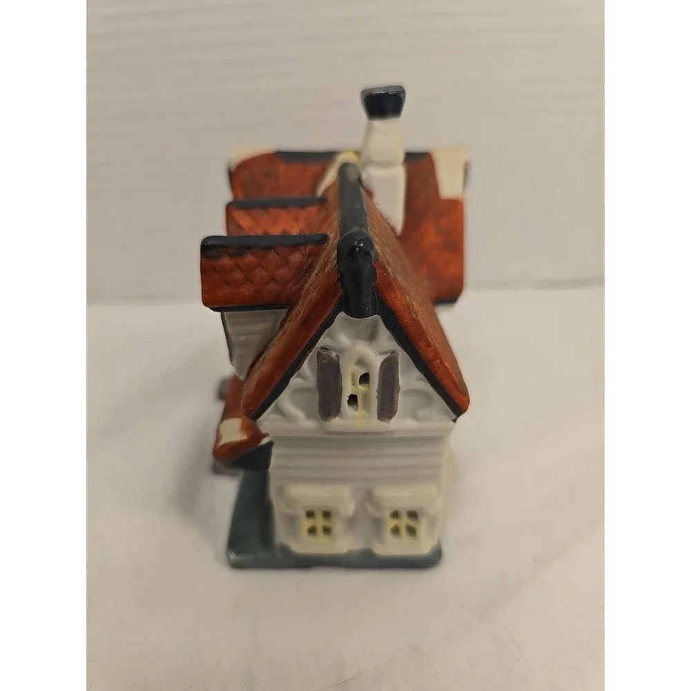 1995‎ Santa's Best Village Victorian Ceramic House RED ROOF Christmas Village